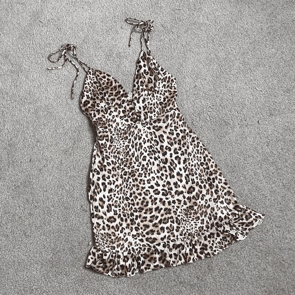 Fashion nova running wild leopard print sundress - Picture 2 of 6